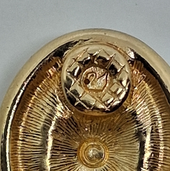 Vintage Swarovski Ruby Red & Crystal Clip-On Earrings - Picture 6 of 6